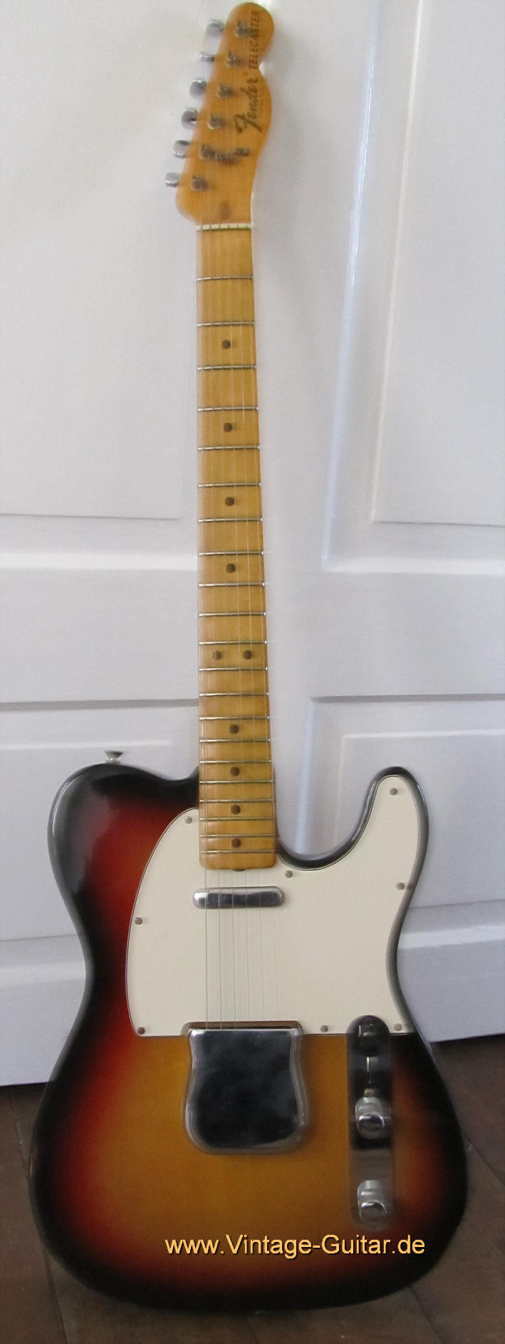 Fender Telecaster 1975 sunburst.jpg